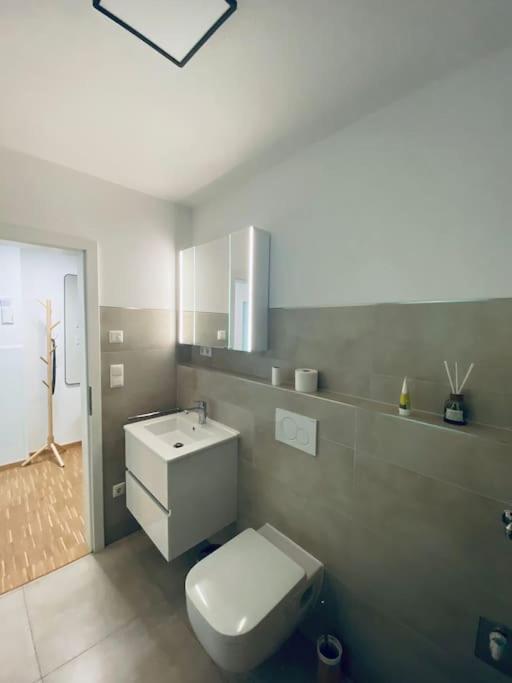 Doreyhome P5 - Zentrale Apartment Fuer 5 Pers Nahe Der Altstadt - Parkplatz - Wlan Passau Bagian luar foto